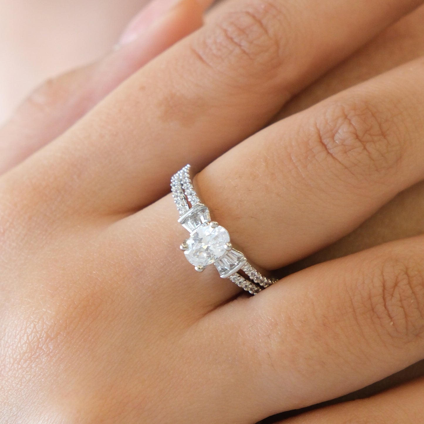 Round Halo American Diamond Ring