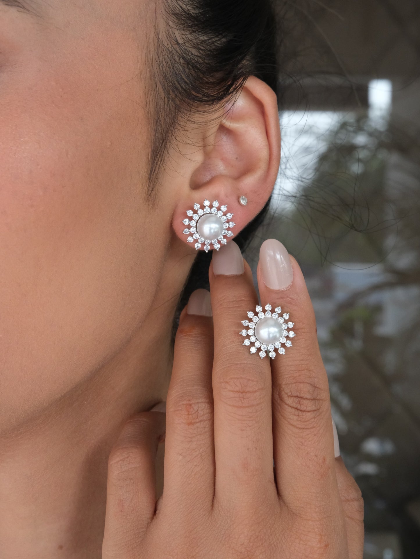 Pearl Floral Stud Earrings