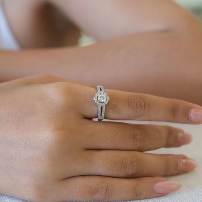 Round Cluster American Diamond Ring