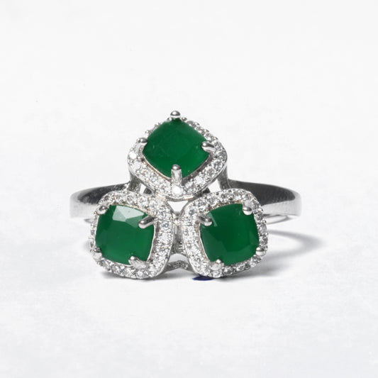 front-view-green-stone-cluster-ring-for-women