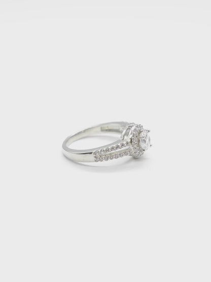 Round Cluster American Diamond Ring
